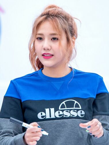 Hyejeong (신혜정)